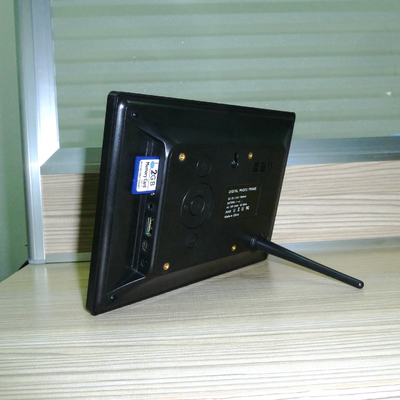 PIR motion sensor operated 7 inch HD LCD digital photo frame for marketing/promotion