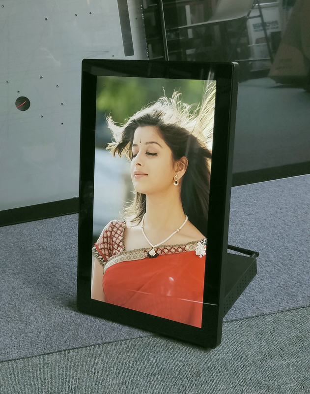 Desktop type Android O.S 15.6'' Network Touch Screen All In One Display PC computer
